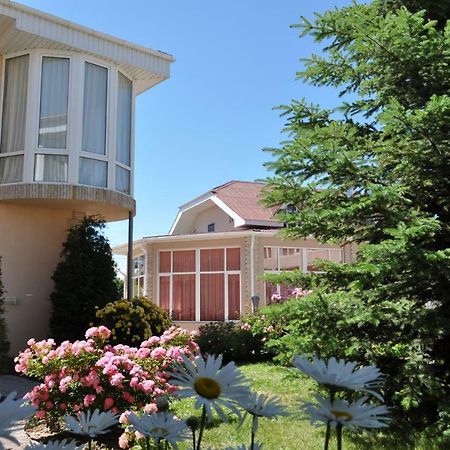 Zlata Inn Tamchy Exteriör bild