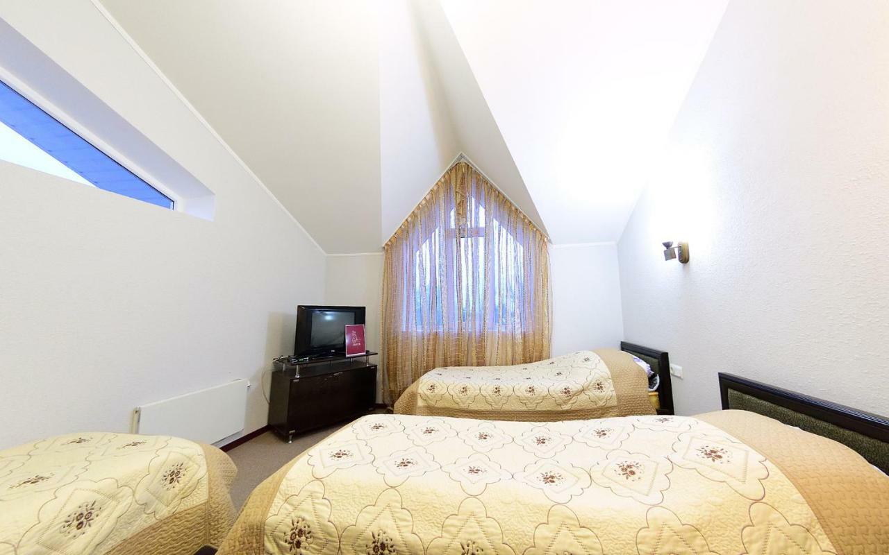 Zlata Inn Tamchy Exteriör bild