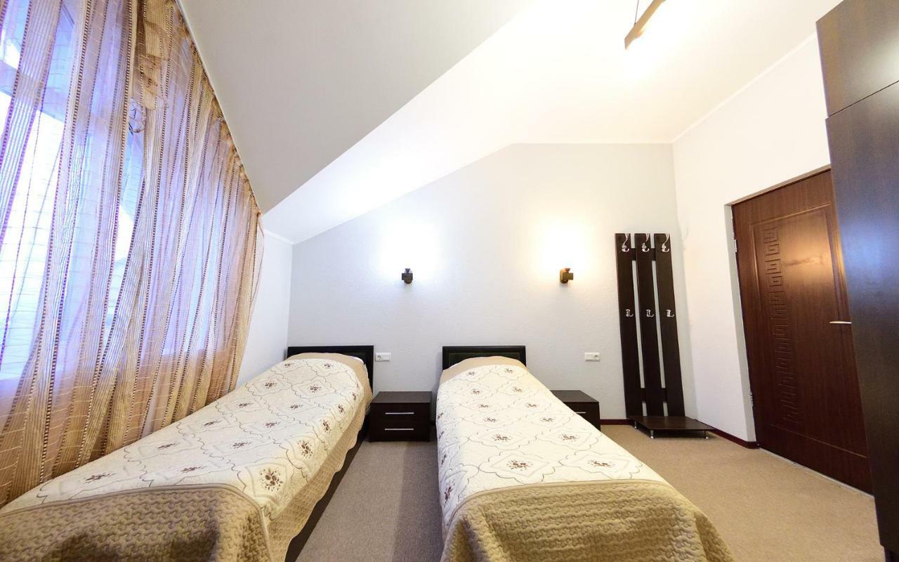 Zlata Inn Tamchy Exteriör bild